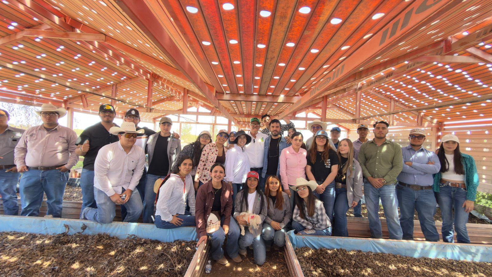 Academic and technical groups working with ranch staff in collaborative field training.